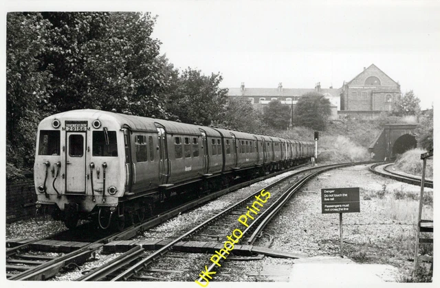 Class 502 PHOTO RAILWAY 6X4 Class 502 EMU enters Birkenhead Park Station Sept ...