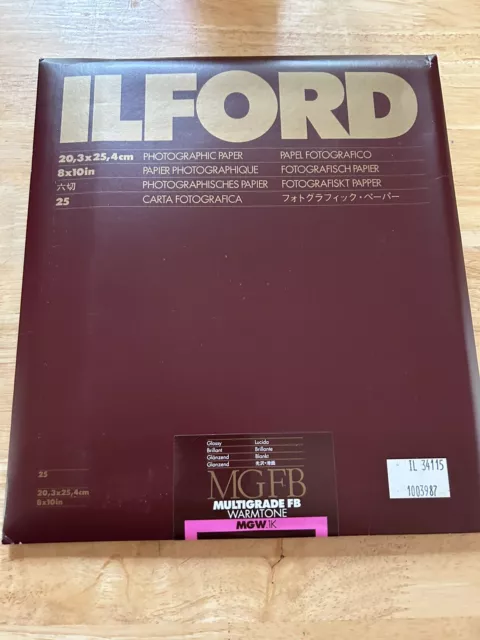 Ilford Multigrade FB Warmtone Glossy 8x10" (20.3x25.4cm ) 25 sheets MGW1k expire