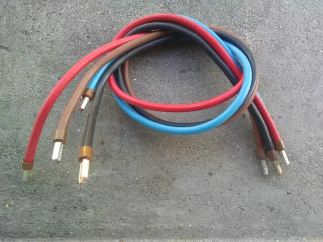 4 x 60cm : fils / câble d'alimentation HO7-VK 10 mm² 10mm2 souple + embouts ( Z
