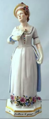 Meissen Figur Dame Fächer  Schauspielerin Ava Cavendish  Mnr: J 188   Um 1890