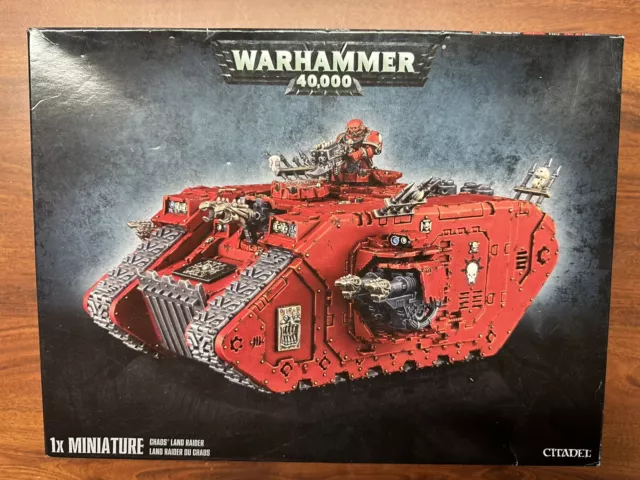 Warhammer 40k Chaos Space Marine Land Raider, Open box But New On Sprue