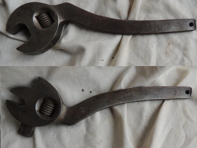 Stylet ancien manche ébène torsadé - Dagues de chasse et de vénerie