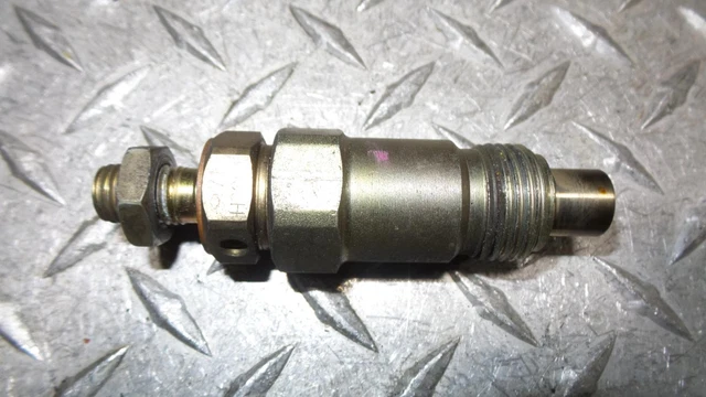 R28 Injector NISSAN PATROL Y61 2.8 Turbo Diesel Fuel Injector Rd28 Eti £40.00 ...