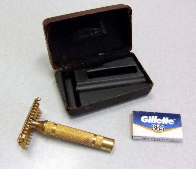 Gillette NEW Bar Handle DE Safety Razor Set in Case