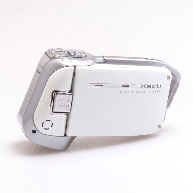 SANYO Xacti DMX-CA8 白 ビデオカメラ コンパクト Amazon | SANYO 防水デジタルムービーカメラ Xacti (ザクティ