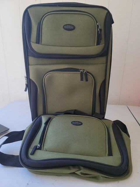 US Traveler Green Rio 2-Piece Carry-on Expandable Rolling Luggage Tote Bag Set