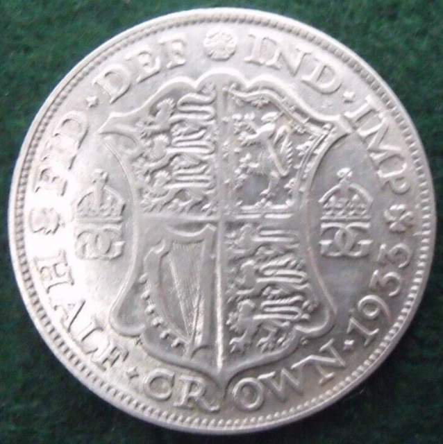 1933 GEORGE V SILVER HALF CROWN  ( 50% Silver )  British 2/6 Coin.   449