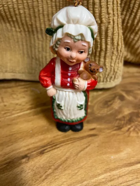 VTG NOS Mrs Claus w bear Santa Christmas Ornament Made in Macau 3.5"