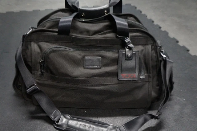 Tumi 22150 best sale