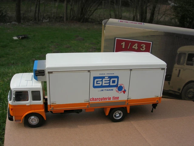 Camion Miniature SAVIEM SM 240 1/43 - Échelle 1:43 - Année 1972 - Ixo Altaya