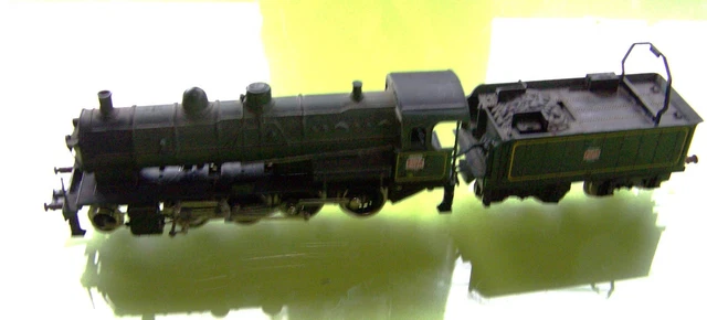 1) ANTAL / BASCOU HO TENDER EN METAL VERT POUR LOCOMOTIVE