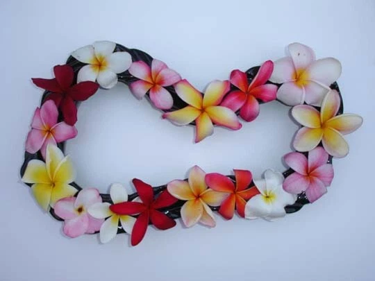 ALOHA SPIRIT lava black ceramic HAWAIIAN LEI VASE