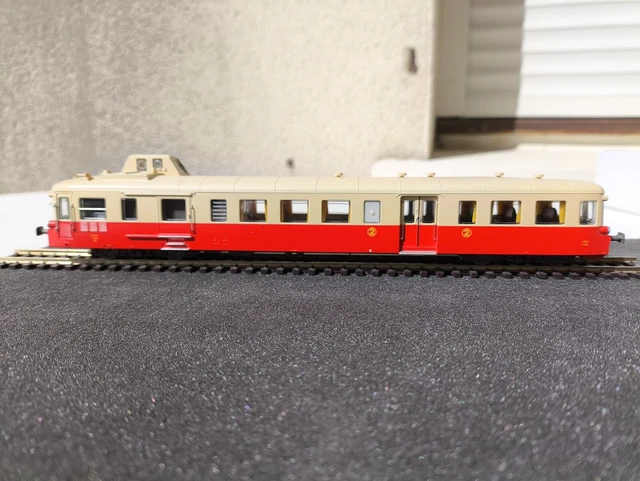 Modélisme ferroviaire HO SNCF autorail X3943 LS models