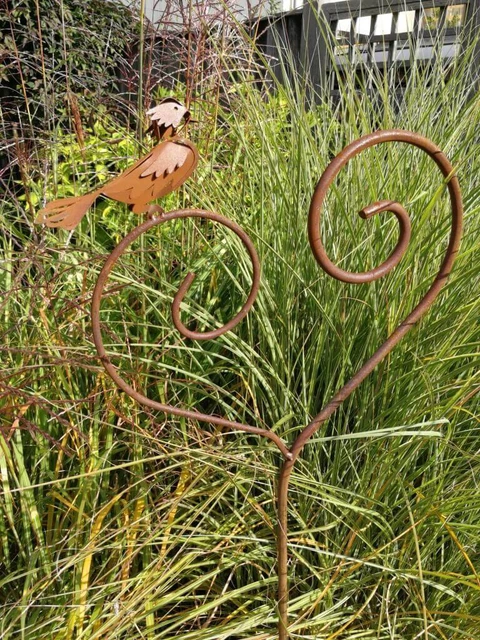 EDELROST GARTENSTECKER HERZ mit Vogel Rankstab Rost Gartendeko Deko