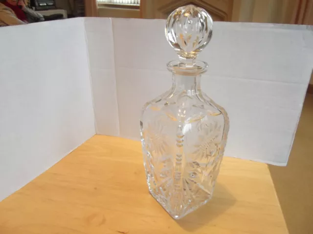 Beautiful Vintage Heavy Crystal Cut Glass  Whiskey / Brandy Decanter