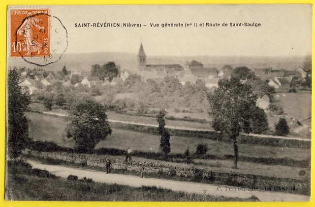 cpa Bourgogne SAINT RÉVÉRIEN (Nièvre) Vue générale du Village ROUTE de ST SAULGE