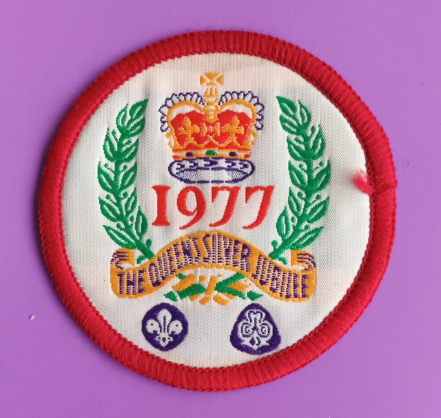 SCOUT BADGE THE Queens Silver Jubilee 1977 Scout & Guide U.K