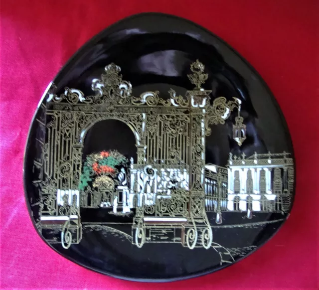 Assiette Céramique LONGWY " LA PLACE STANISLAS " NANCY 54000 Ancienne