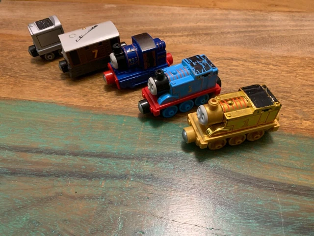 MATTEL THOMAS & Friends Thomas The Tank Engine Die Cast toy Trains 2000 ...