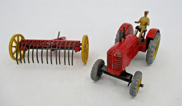 Dinky Toys GB 1/43 - Tracteur Massey Harris Avec Remorque - Occasion Sans Boîte