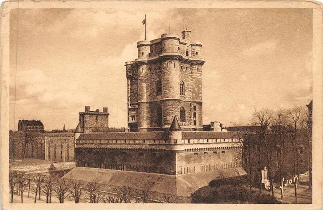 VINCENNES - le Donjon du Château