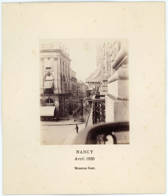 Tirage Albuminé Vintage - Procession Sur Le La Marle, Vannes, France, Circa 1894