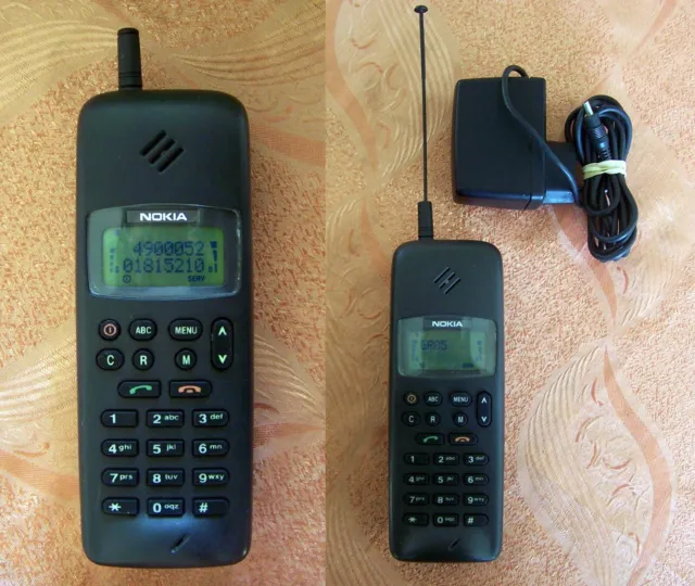 1992 Nokia NHE-2XN (1011) the first mass-produced GSM phone. Mobira Cityman