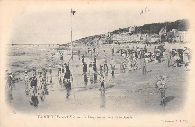 Cpa 14 Trouville Sur Mer La Plage Au Moment De La Maree