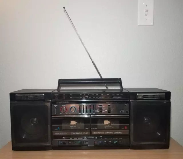 VINTAGE SANYO MW225A BoomBox Dual Radio/Cassette Player w/ Removeable ...