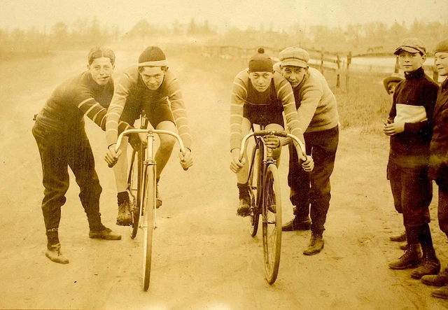 Très Rare Vélo Ancien Verney Carron Dame, Ca 1940, Bici; à Beaucaire Gard 25902349