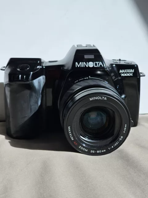 Minolta Maxxum 7000i 35mm SLR Film Camera + 35-80mm Lens - Works, Read Disc