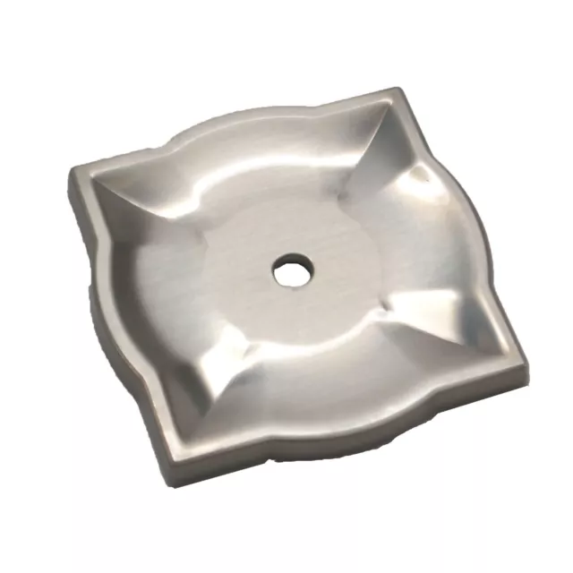 LIBERTY Quatrefoil Satin Nickel Square Cabinet Knob Backplate P31427C-SN-C