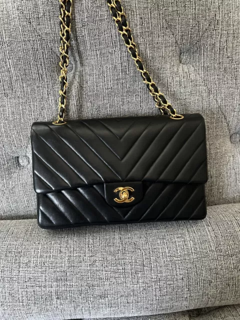 CHANEL CHEVRON FLAP Bag Black With Gold Hardware (Mint Condition/Full Set)  $3,200.00 - PicClick