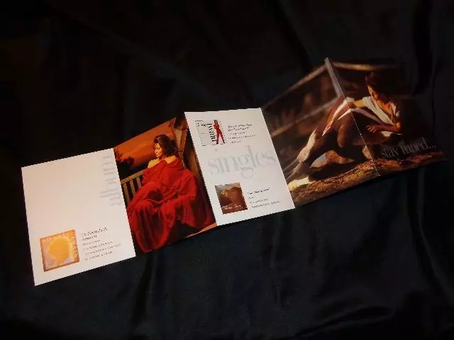 Shania Twain *Six-Panel The Woman In Me Media VIP Promo Fold-Open Brochure!