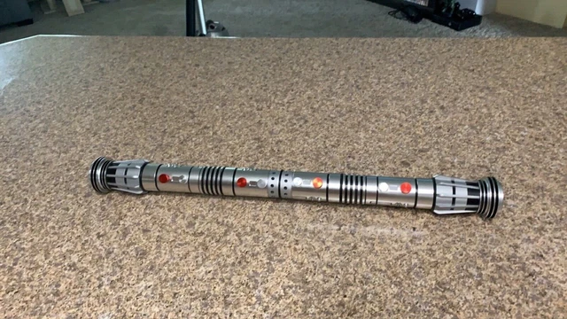 Disney Star Wars Galaxy Edge Darth Maul Legacy dual Lightsaber W/ cases 