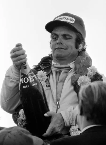 F1 Peter Revson Wins 1973 British Grand Prix 1973 OLD PHOTO