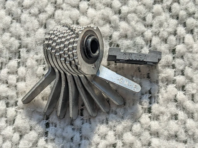 Curtis Clipper Model 15 Key Cutter Set of Cam GM-5, Carriage GM-5A