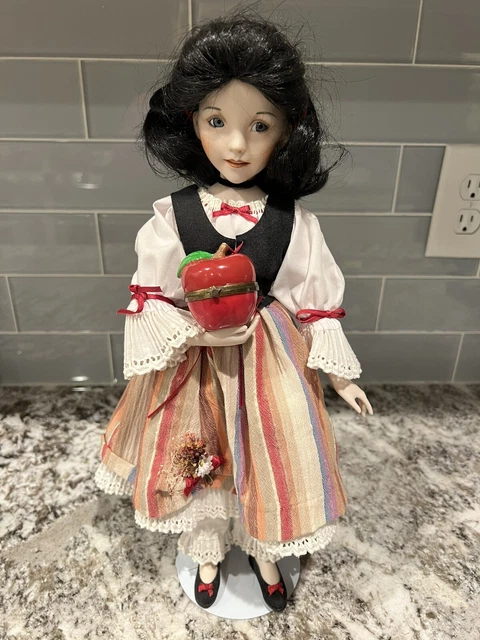 Ashton Drake Doll Snow White 3160C