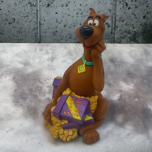 SCOOBYDOO 1998 HANNA Barbera Piggy Bank Plastic Holding Scooby Snacks