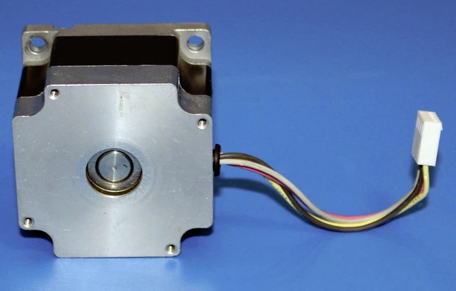 Moteur Pas à Pas Nema 14 Bipolaire 14Ncm 0.4A 12V – 35x35x26mm 4 Fils Pour Imprimante 3D & CNC