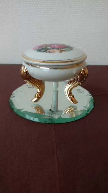 Bonbonnière Coupe Sur Pieds  - Coffret Bijoux En Porcelaine  Sur Miroir Biseauté 3