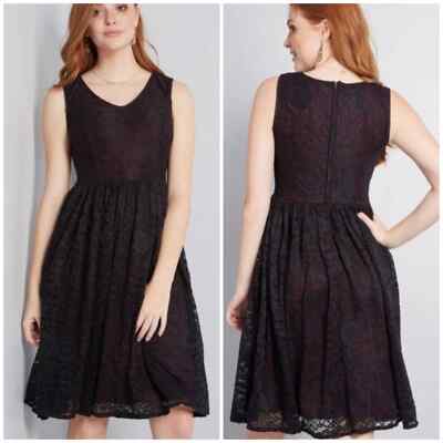 ModCloth Liza Luxe NWT Floral Lace Overlay Dress Size M Burgundry Wine Black