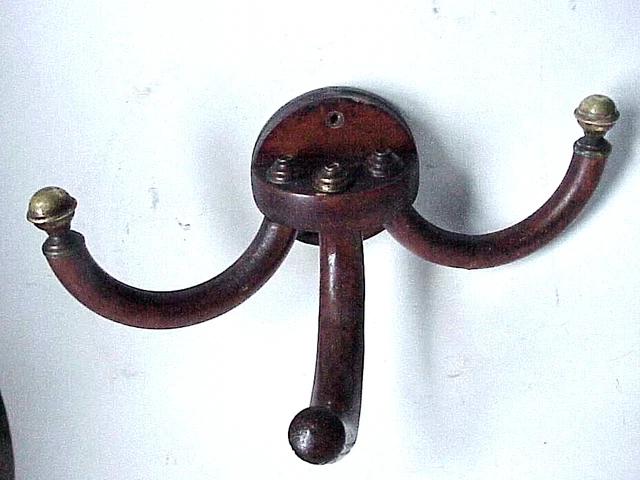 Antique Wooden Wall Coat / Hat Hanger