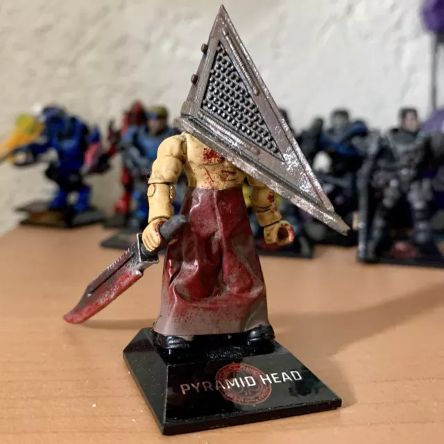 Pyramid Head Action Figure Silent Hill Cabeça de Pirâmide, Brinquedo Nunca  Usado 90752235