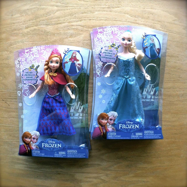 DISNEY FROZEN MUSICAL Magic ELSA ANNA Plays 'Let it Go' 12