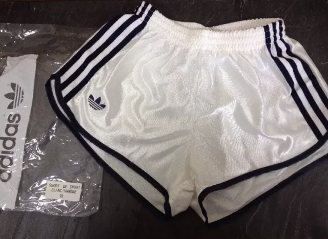 Pantalones cortos deportivos de fútbol ADIDAS vintage década de 1980 brillo brillante nuevos con etiquetas para hombre 30" pequeños XS OG