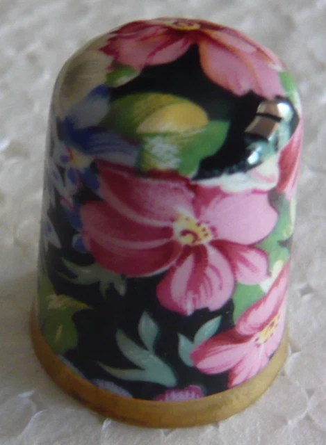 Dé à Coudre En Porcelaine Fine Birchcroft - Collection "Be Happy" - Fabriqué à La Main En Angleterre - Édition Limitée