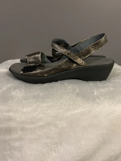 Naot Reserve Women's 10 41 EU Pewter Metallic Leather Ankle Strap Wedge Sandals