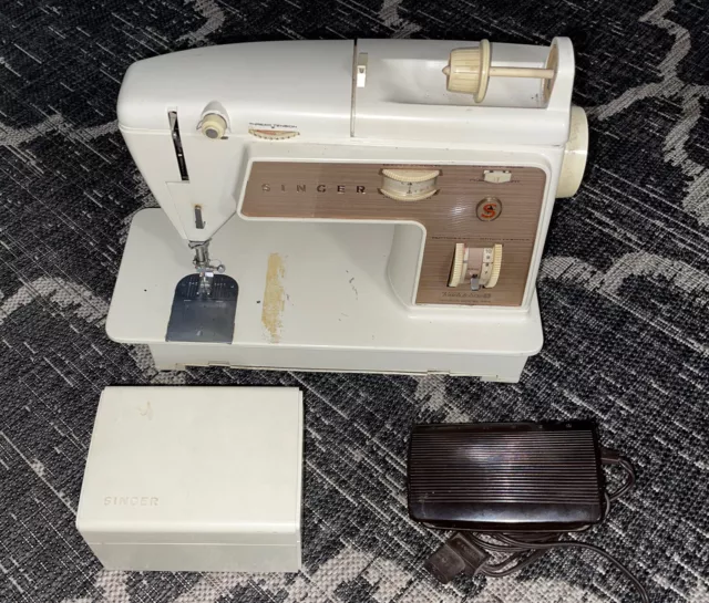 Vintage Singer Touch & Sew Accessories Deluxe Zig Zag Sewing Machine Model  636