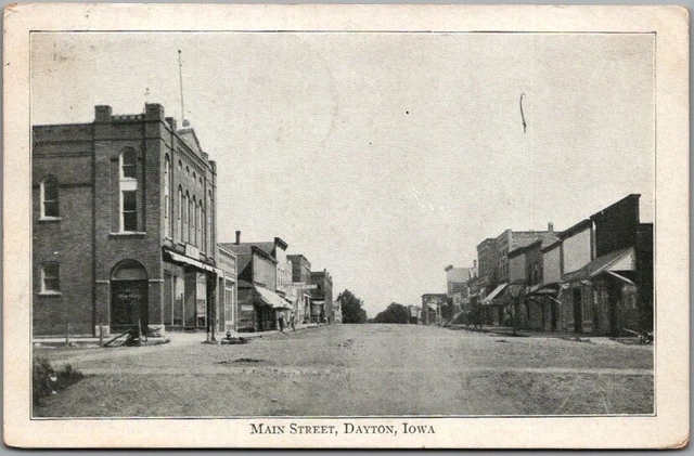 Vintage DAYTON, Iowa Postcard "MAIN STREET" Downtown Scene / 1909 IA Cancel